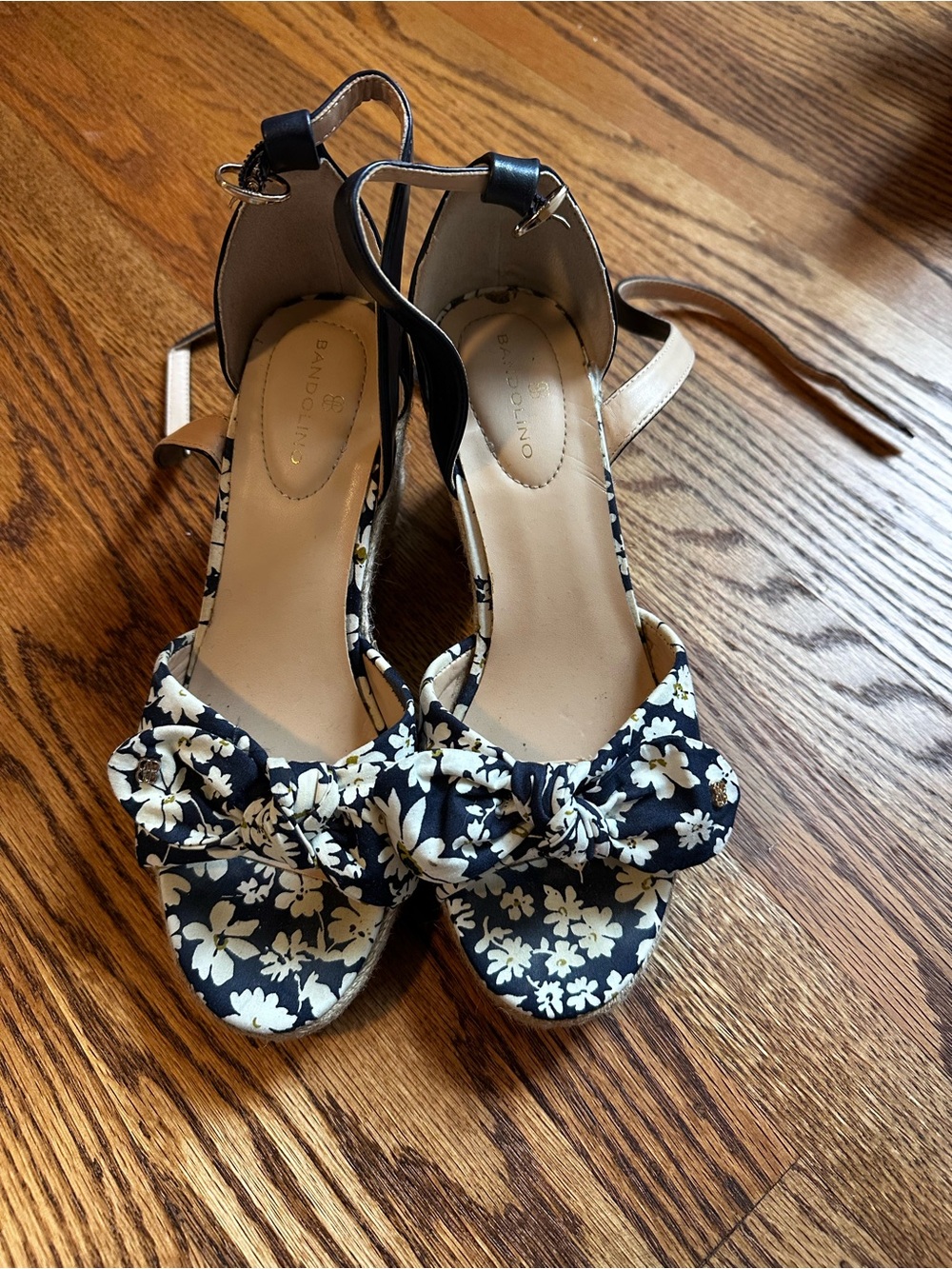 Bandolino Navy and Cream Floral Knot Front Ankle-Strap Heels